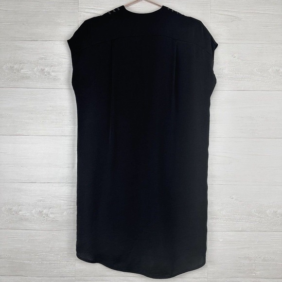 Vince Black Shift Dress Size 4 Cap Sleeve V-Neck Embroidered Pleated Front - Picture 7 of 16